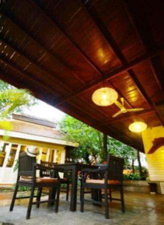 Smile House Guesthouse เชียงใหม่ ภายนอก รูปภาพ
