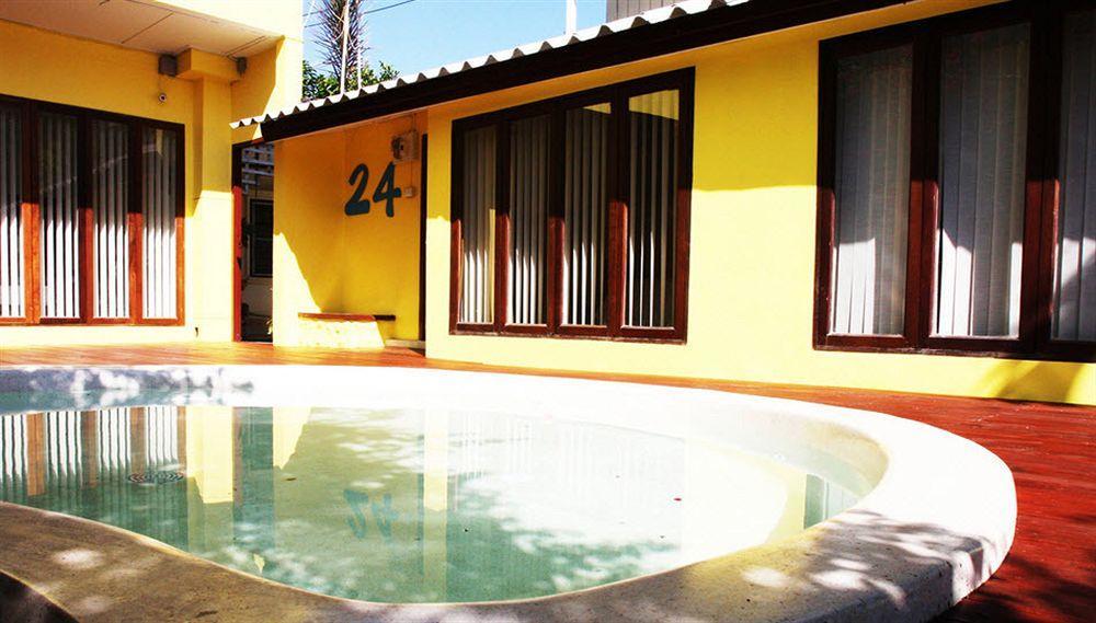 Smile House Guesthouse เชียงใหม่ ภายนอก รูปภาพ